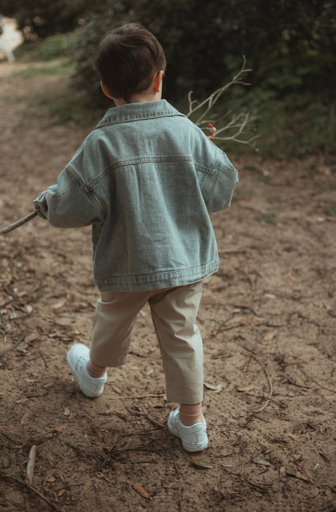 OVERSIZED DENIM JACKET - MID-WASH